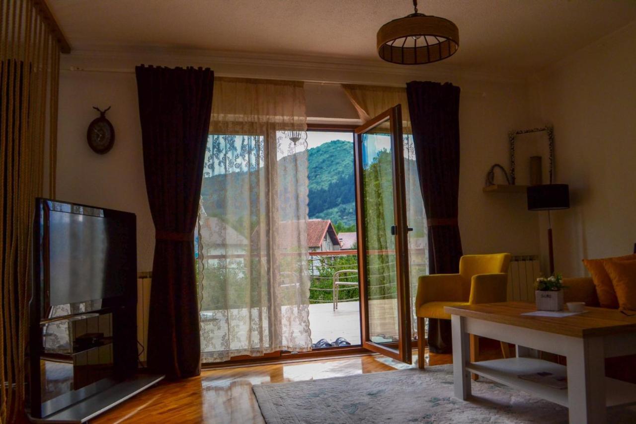 The View Apartment Visoko Exteriér fotografie