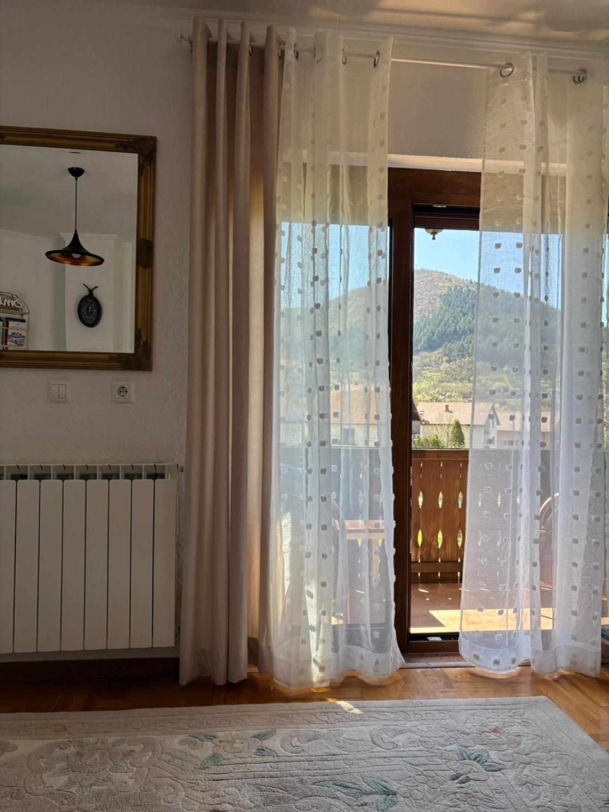The View Apartment Visoko Exteriér fotografie